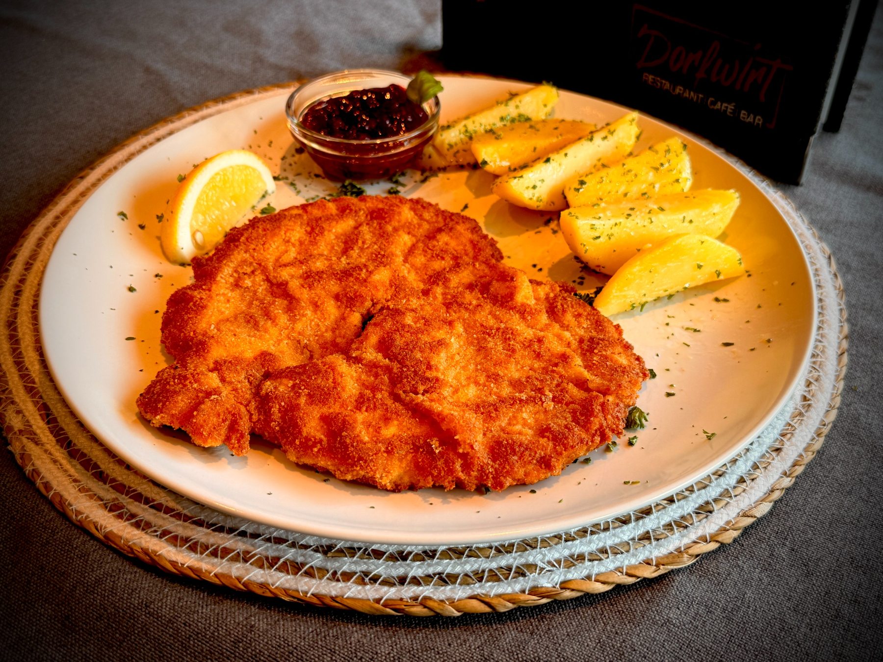 Schnitzel mit Kartoffeln